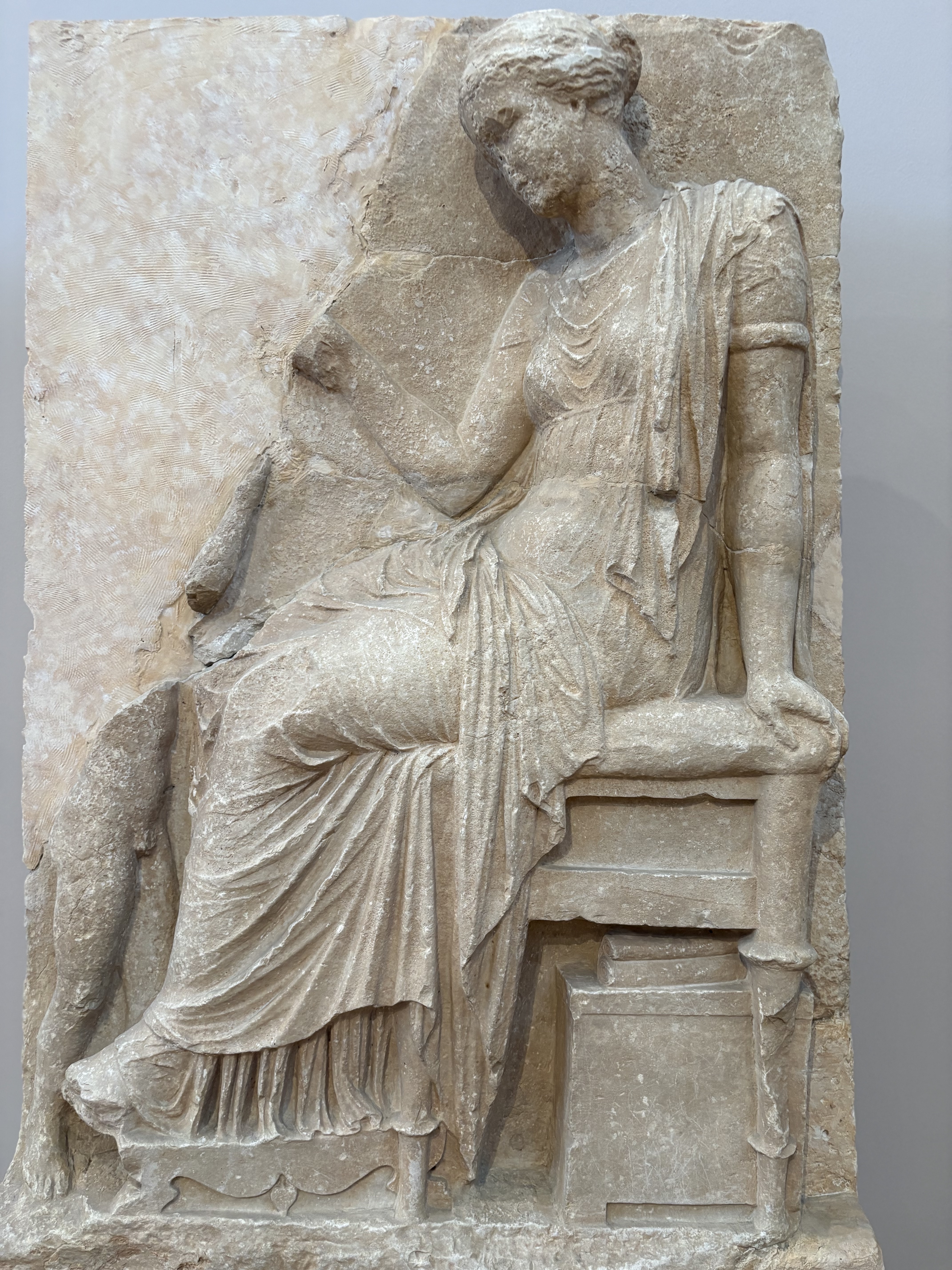 grave stele (no. 817) was found at Thespiae, Boeotia