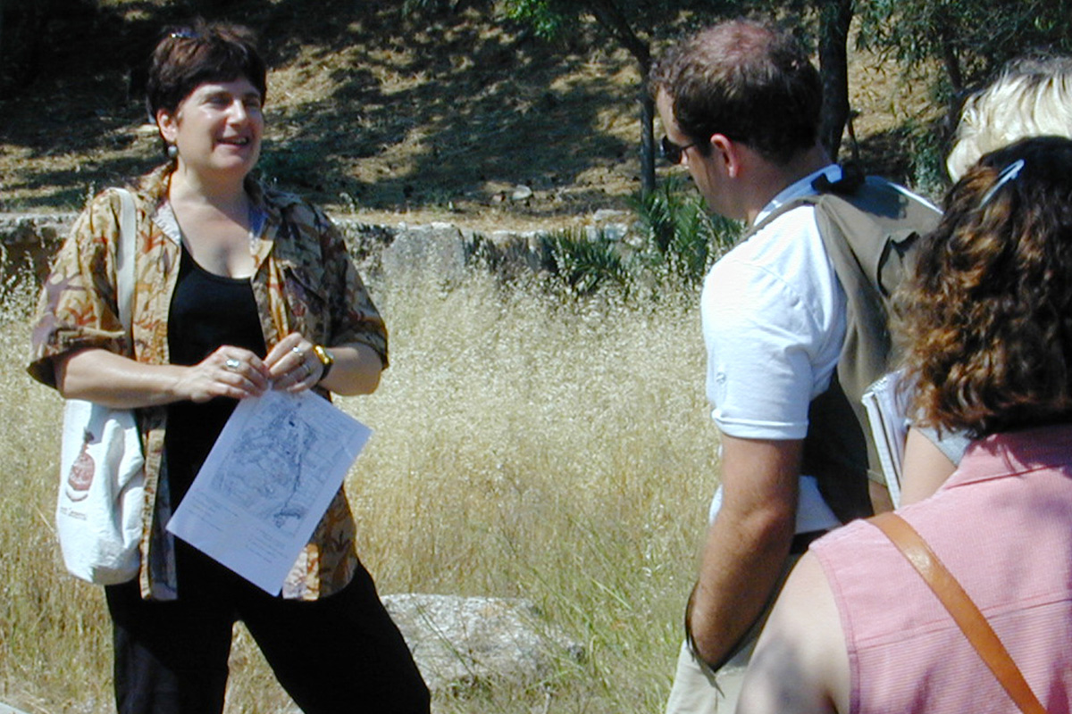 Barbara Tsakirgis Teaching American School Students in Greece