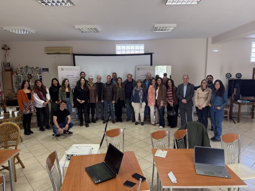 Αncient Corinth remembers... through its photographs!