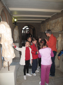 Local Third Graders Visit the Ancient Corinth Museum